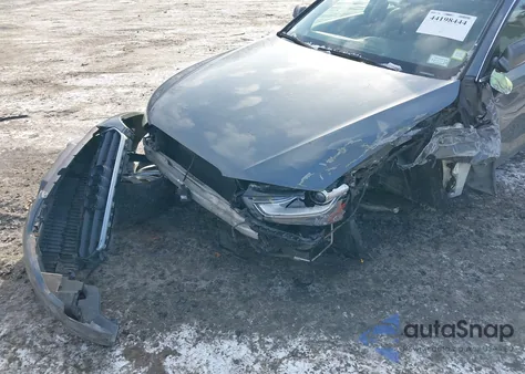 2013 Audi A4 2.0T Premium z USA, uszkodzony, nr VIN WAUFFAFL5DN017088